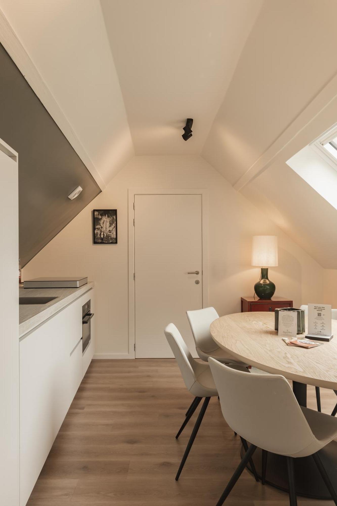 Highest Five By Romy&Travis Appartement Brugge Buitenkant foto